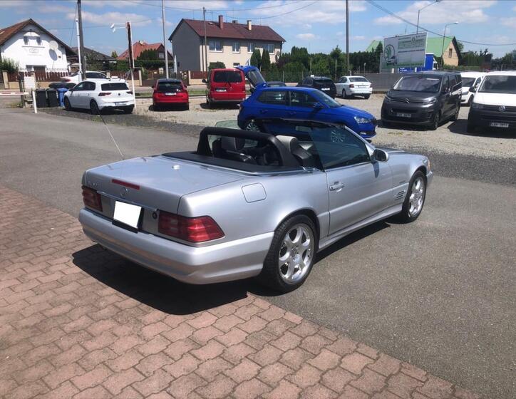 Mercedes-Benz SL 9