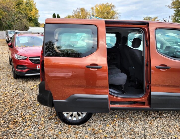 Peugeot Rifter MPV 1,5 l 75 kw