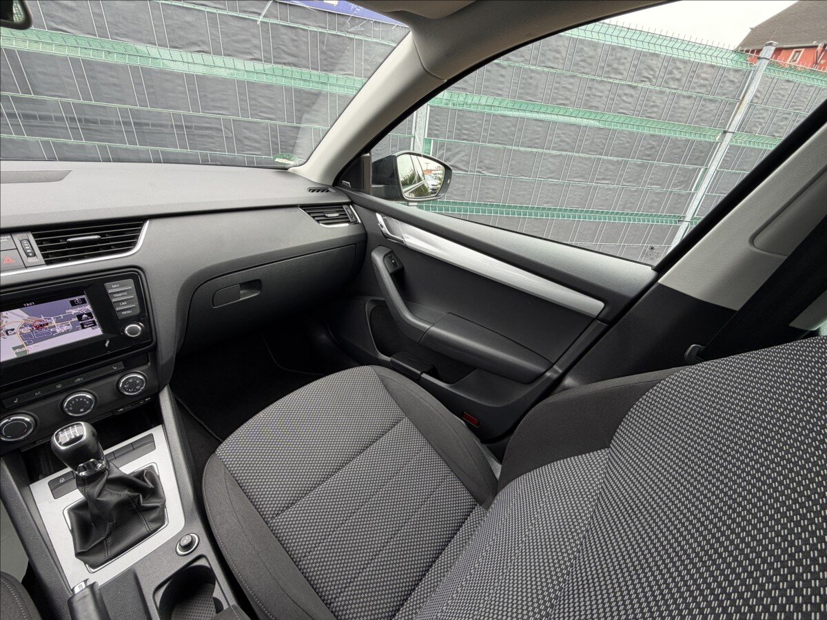 Škoda Octavia Kombi 2,0 l 110 kw