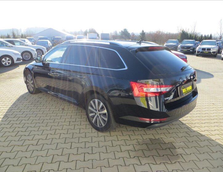Škoda Superb Kombi 2,0 l 110 kw