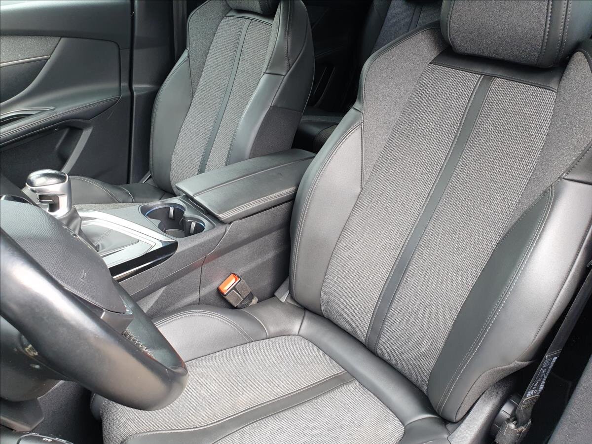 Peugeot 5008 SUV / Terénní 1,5 l 96 kw