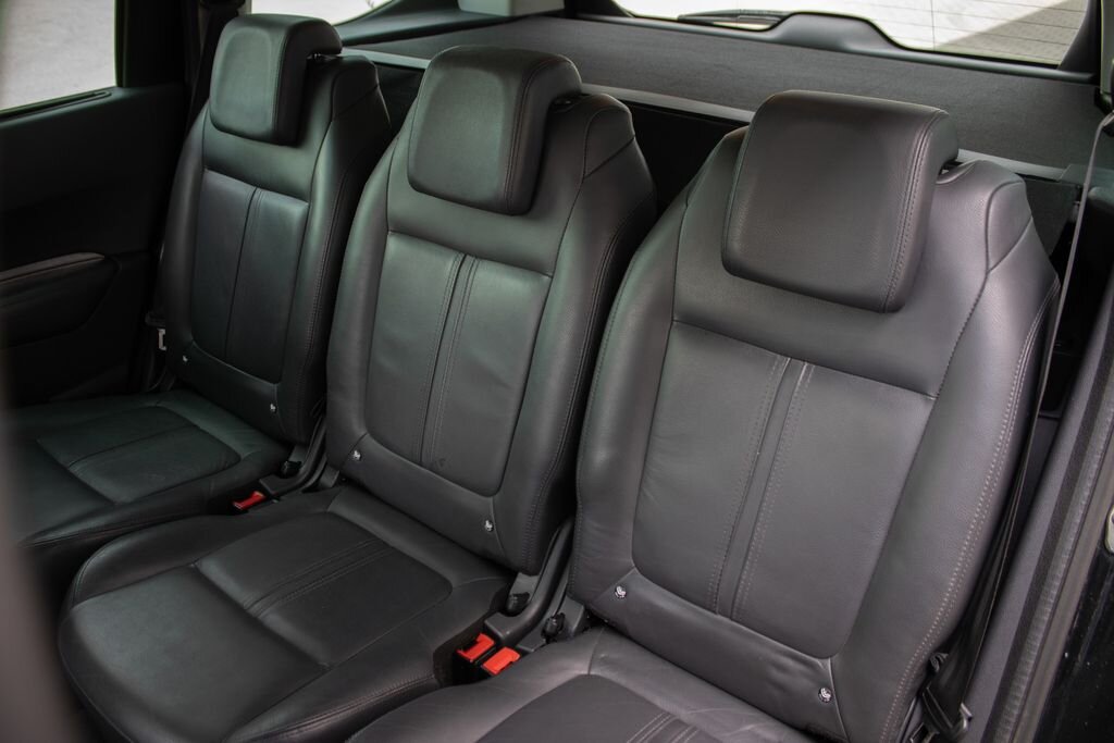 Peugeot 5008 SUV / Terénní 2,0 l 110 kw