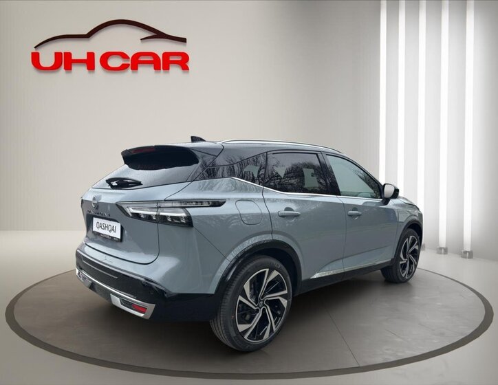 Nissan Qashqai SUV / Terénní 1,3 l 116 kw
