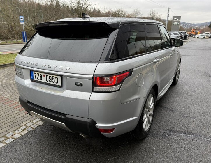 Land Rover Range Rover Sport SUV 4,4 l 250 kw