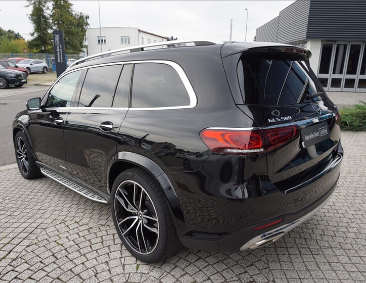 Mercedes-Benz GLS 4