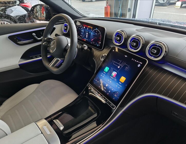 Mercedes-Benz Třídy C Sedan 2,0 l 147 kw