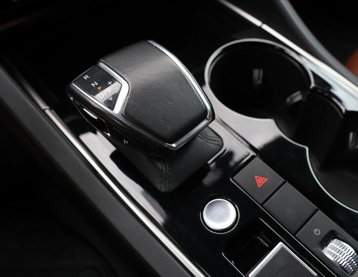 Volkswagen Touareg 32