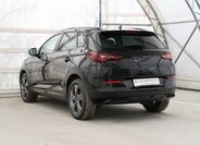 Opel Grandland SUV 1,2 l 96 kw