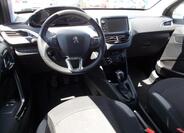 Peugeot 208 16