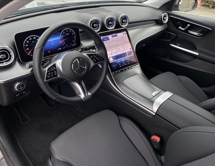 Mercedes-Benz Třídy C Sedan 1,5 l 150 kw