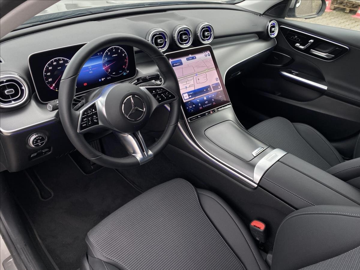 Mercedes-Benz Třídy C Sedan 1,5 l 150 kw