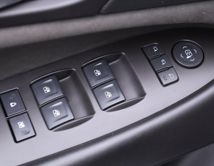 Cadillac Escalade SUV / Terénní 6,2 l 313 kw