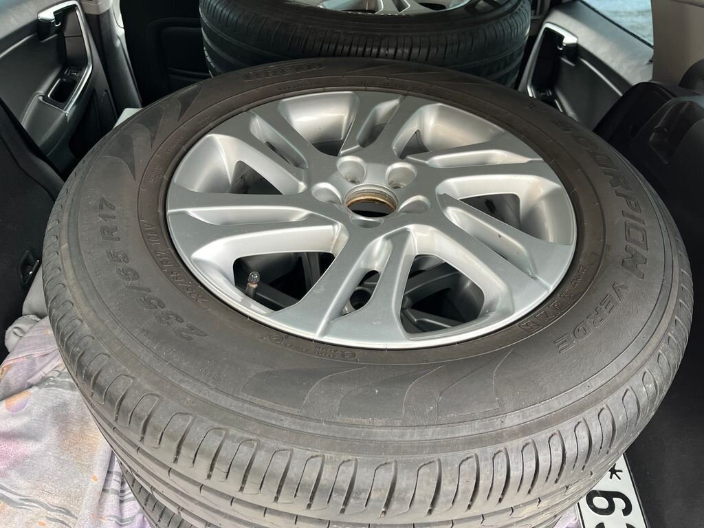 Volvo XC60 SUV 2,4 l 140 kw