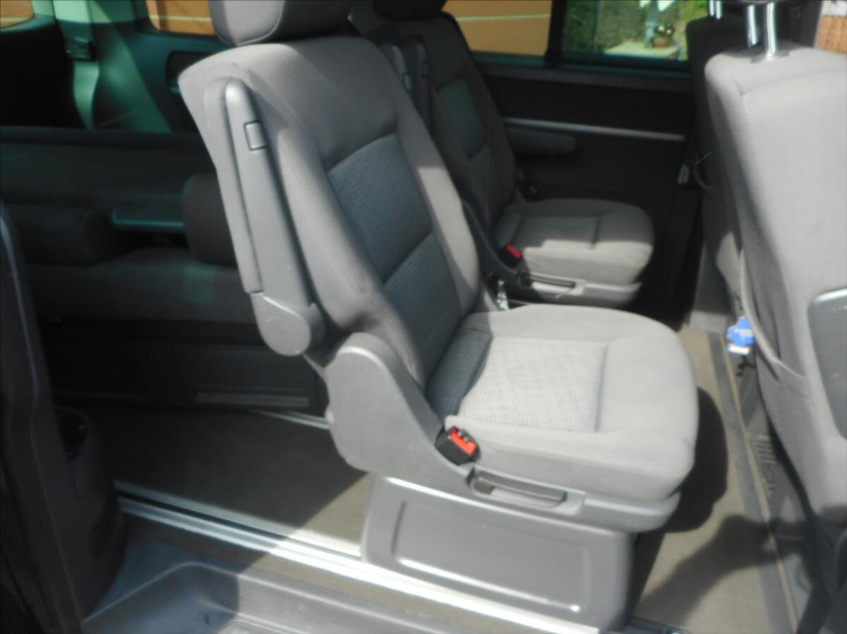 Volkswagen Multivan Kombi 2,5 l 128 kw