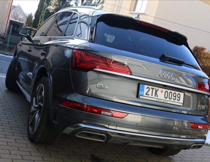 Audi Q5 SUV 2,0 l 150 kw