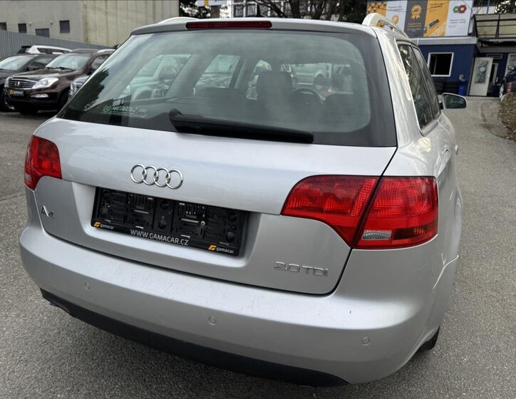 Audi A4 Kombi 2,0 l 103 kw