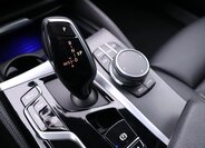 BMW Řada 5 Sedan / Limuzína 4,4 l 390 kw