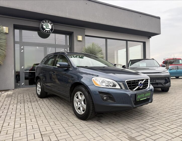 Volvo XC60 Kombi 2,4 l 129 kw