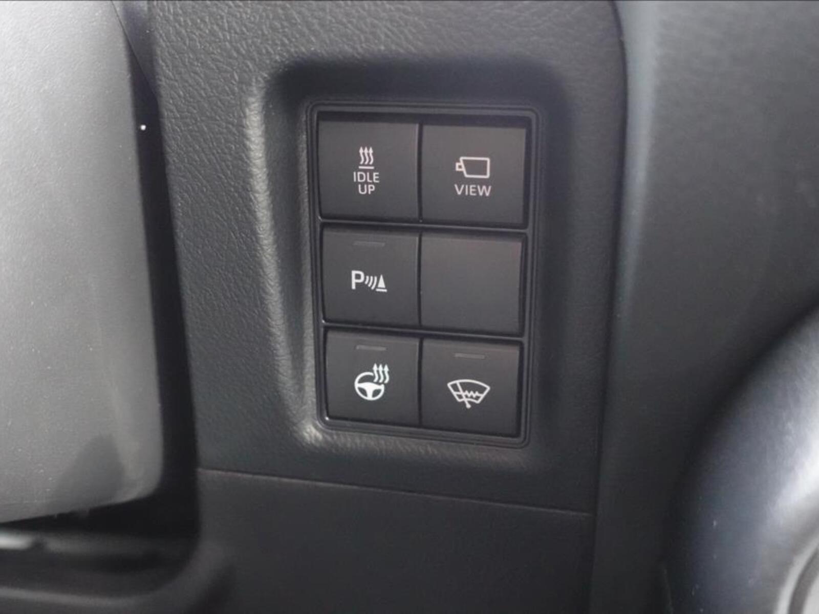 Toyota Land Cruiser 27