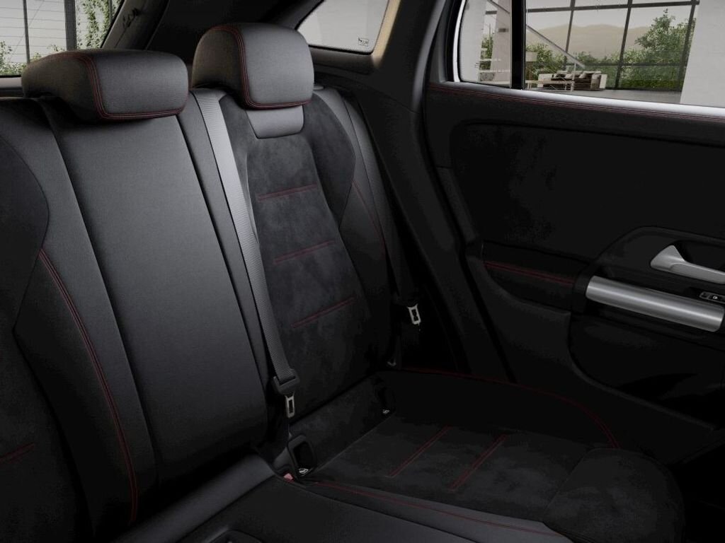 Mercedes-Benz GLA SUV / Terénní 2,0 l 110 kw