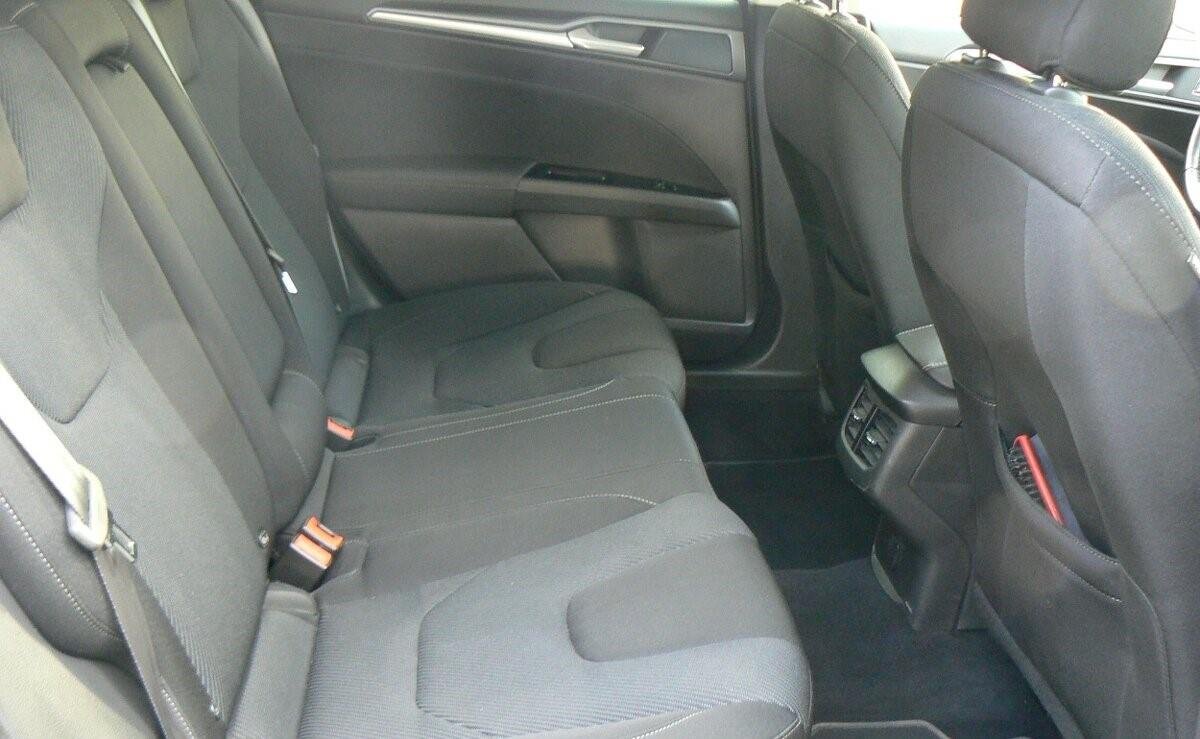 Ford Mondeo Sedan 2,0 l 110 kw