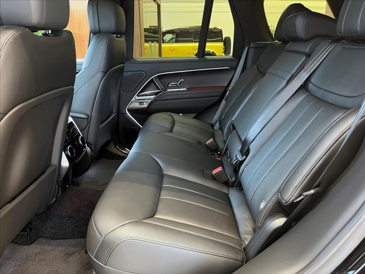 Land Rover Range Rover SUV 3,0 l 221 kw