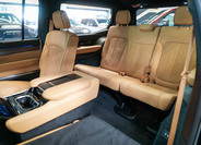 Jeep Grand Wagoneer 42