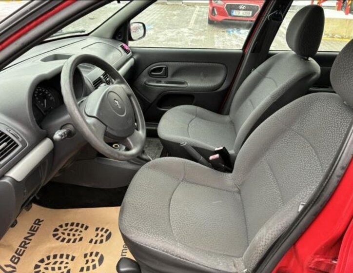 Renault Clio Hatchback 1,1 l 43 kw