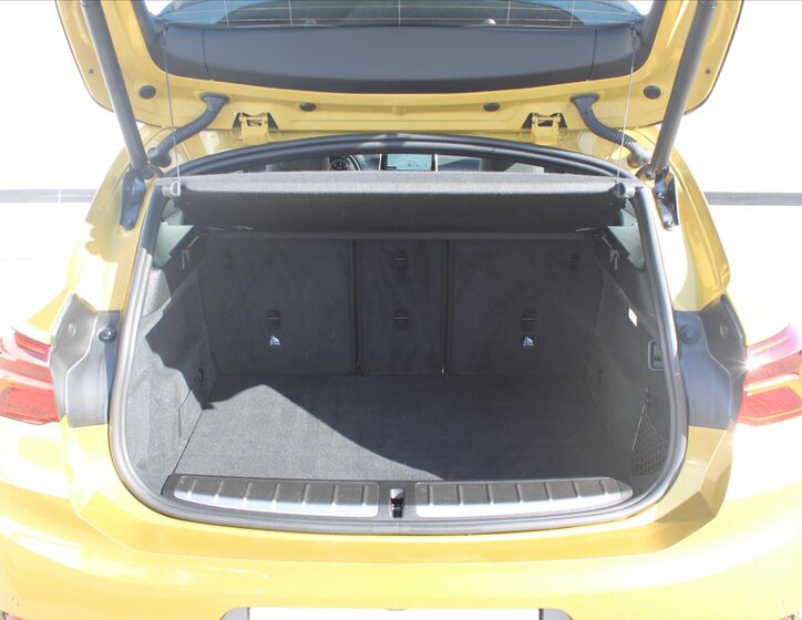 BMW X2 SUV / Terénní 2,0 l 140 kw