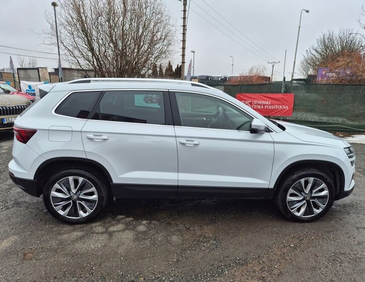 Škoda Karoq SUV 1,5 l 110 kw