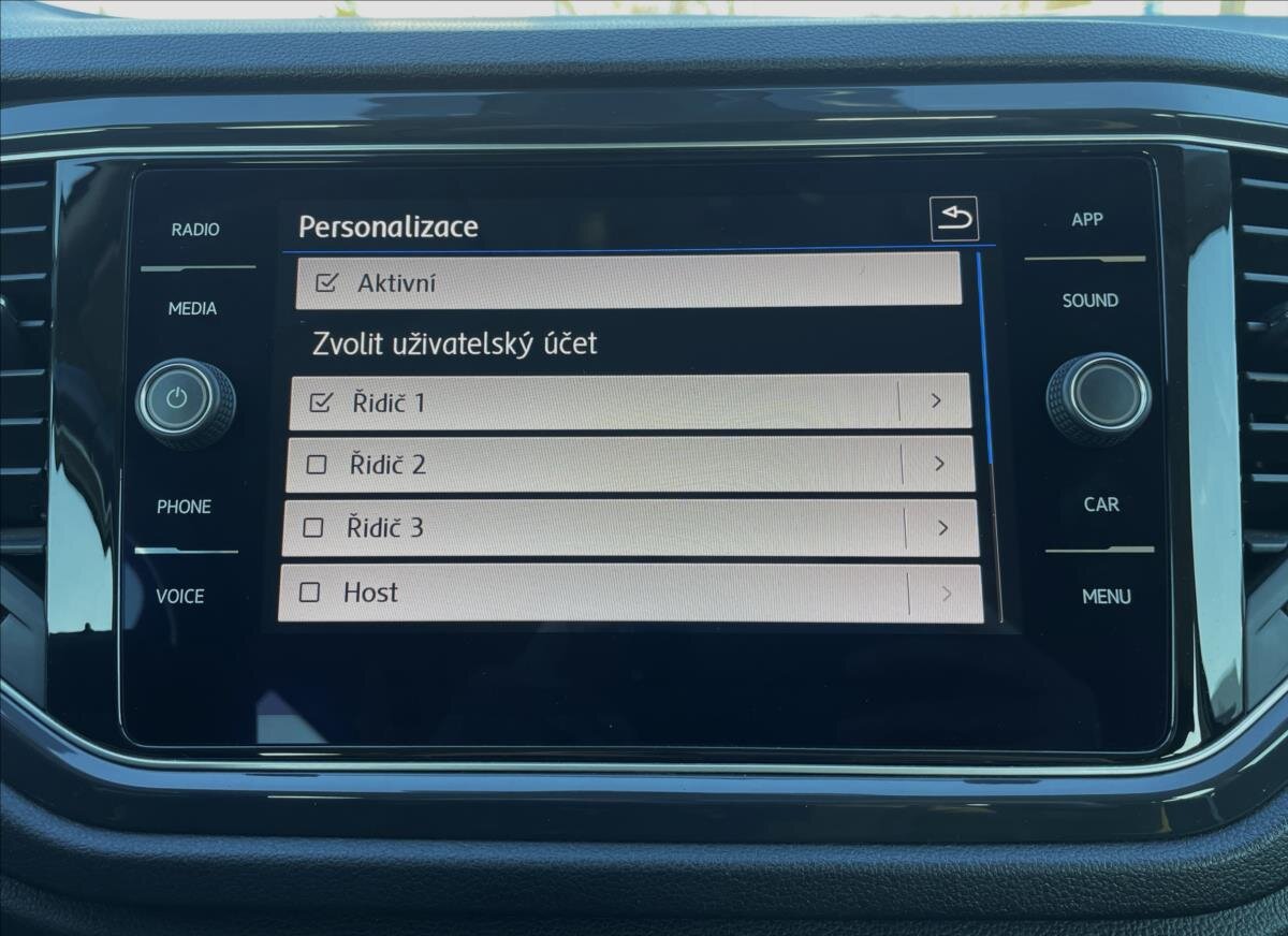 Volkswagen T-Roc SUV 2,0 l 110 kw