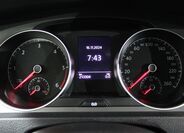 Volkswagen Golf 17