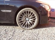 BMW Řada 7 Sedan 4,4 l 330 kw