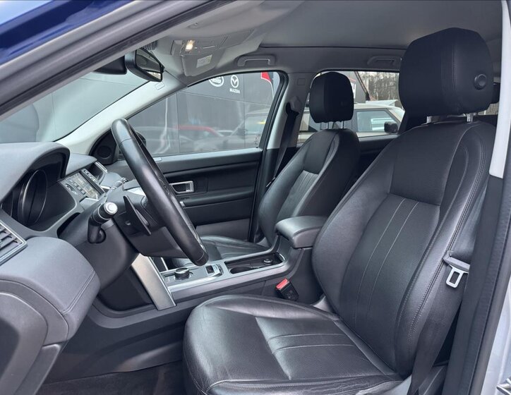 Land Rover Discovery Sport 11