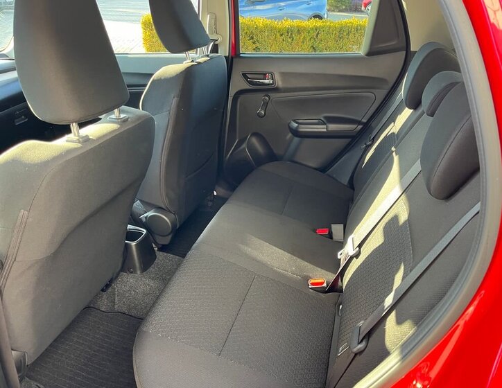 Suzuki Swift Hatchback 1,2 l 61 kw