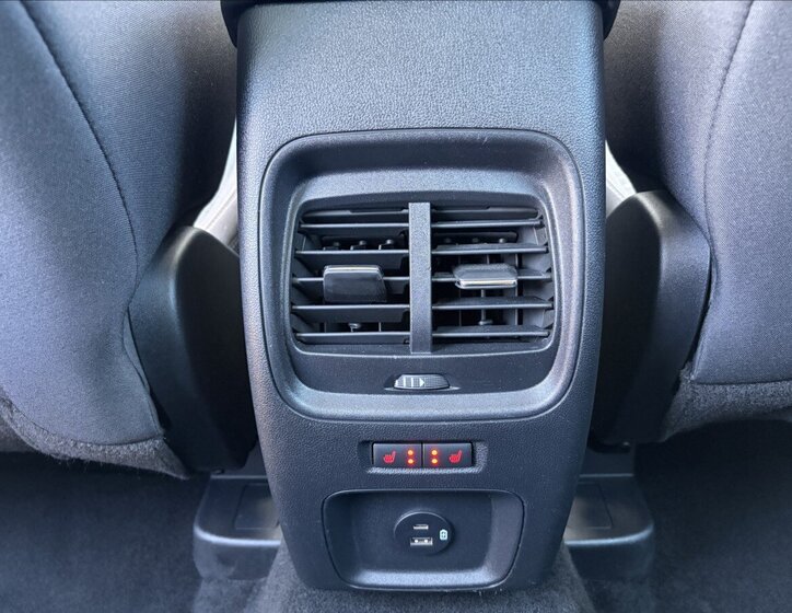 Ford Kuga Kombi 2,0 l 140 kw