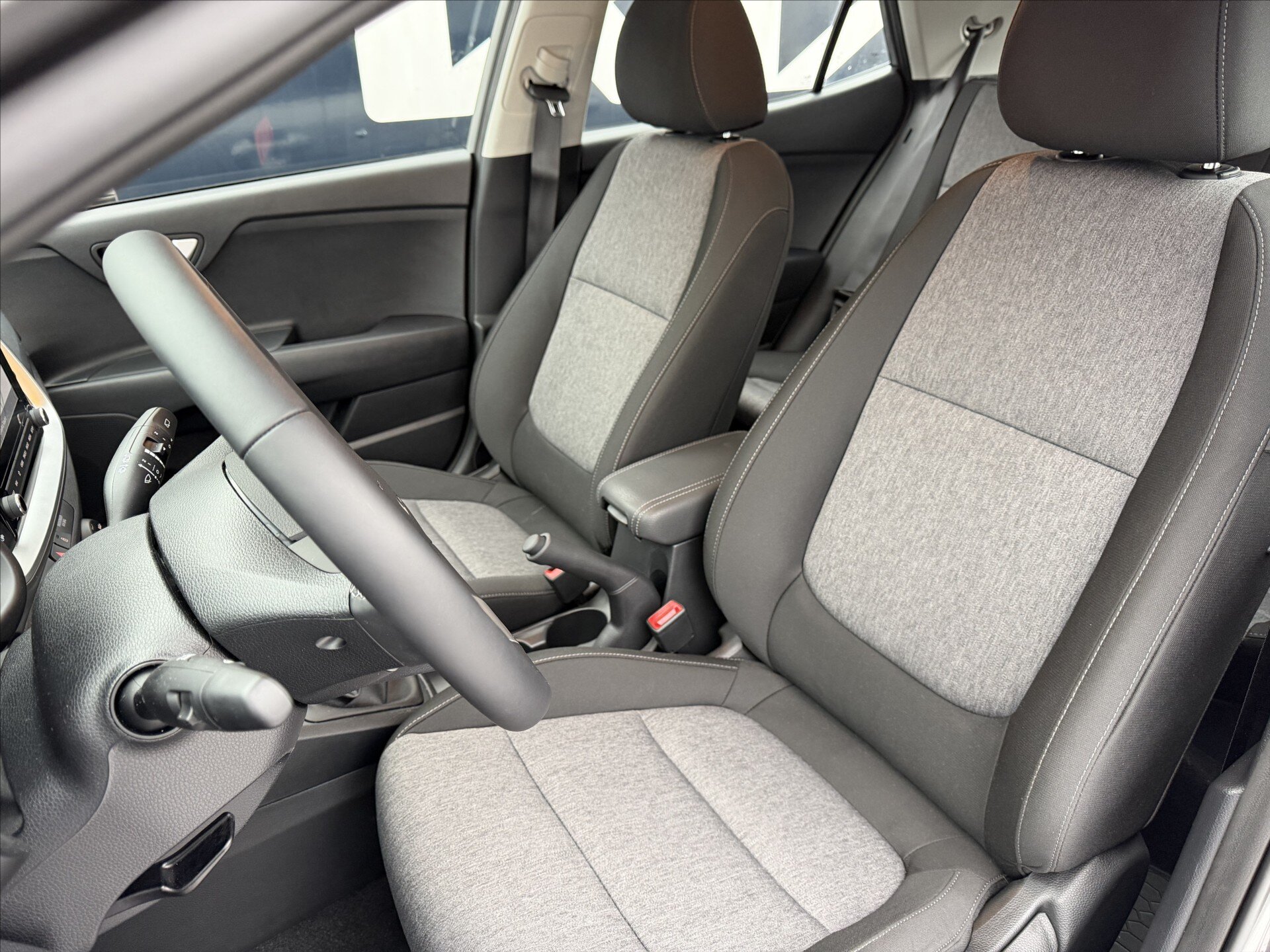 KIA Stonic SUV 1,2 l 58 kw