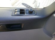 Volkswagen Transporter Kombi 2,0 l 75 kw