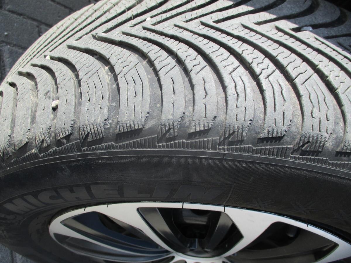 Nissan Qashqai SUV 1,6 l 96 kw