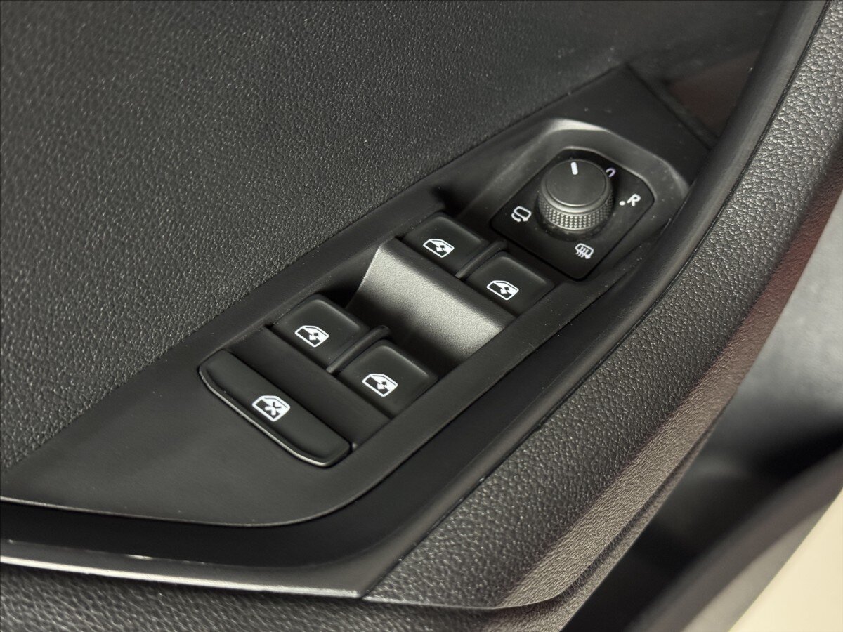 Škoda Karoq SUV / Terénní 2,0 l 85 kw