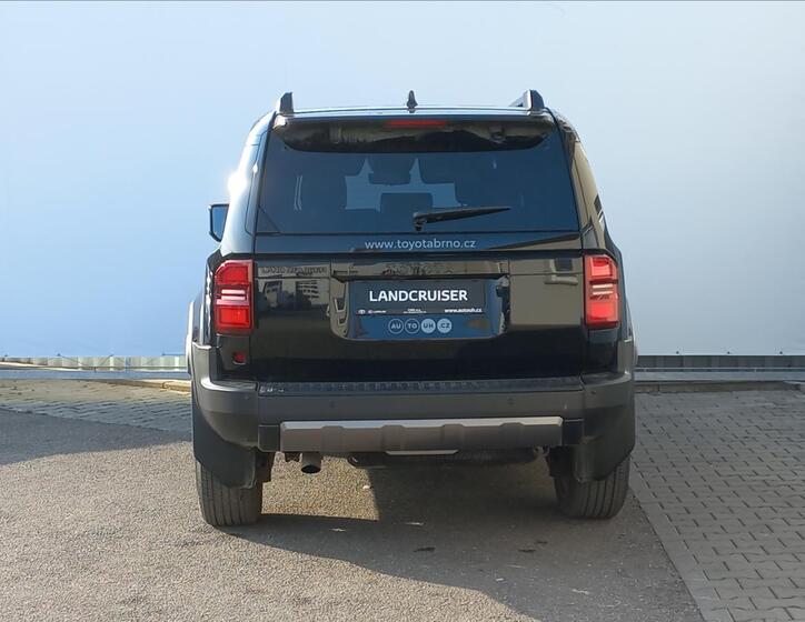 Toyota Land Cruiser 6