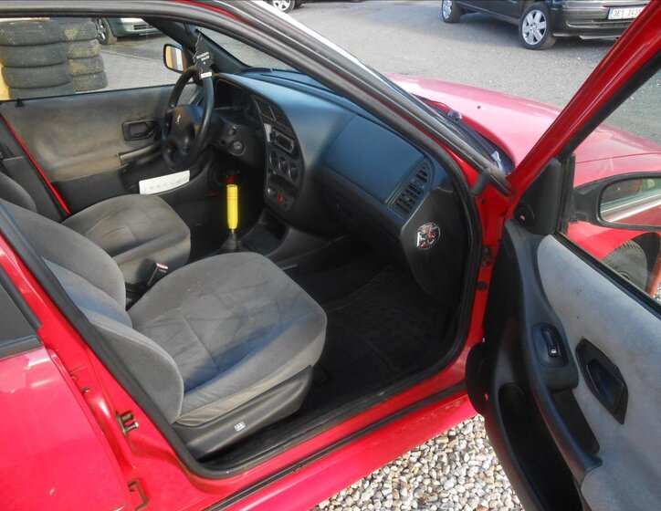 Peugeot 306 19