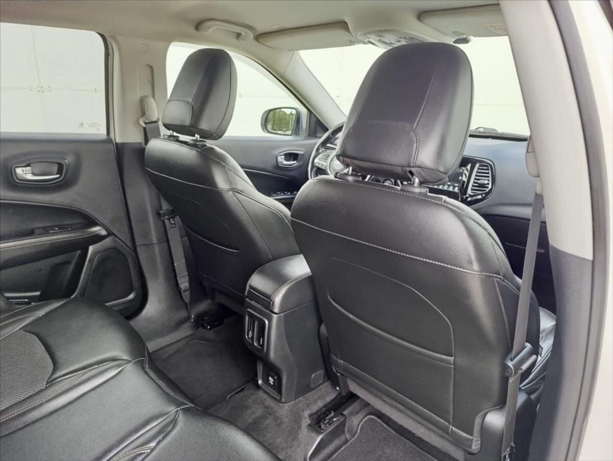 Jeep Compass SUV 2,0 l 125 kw