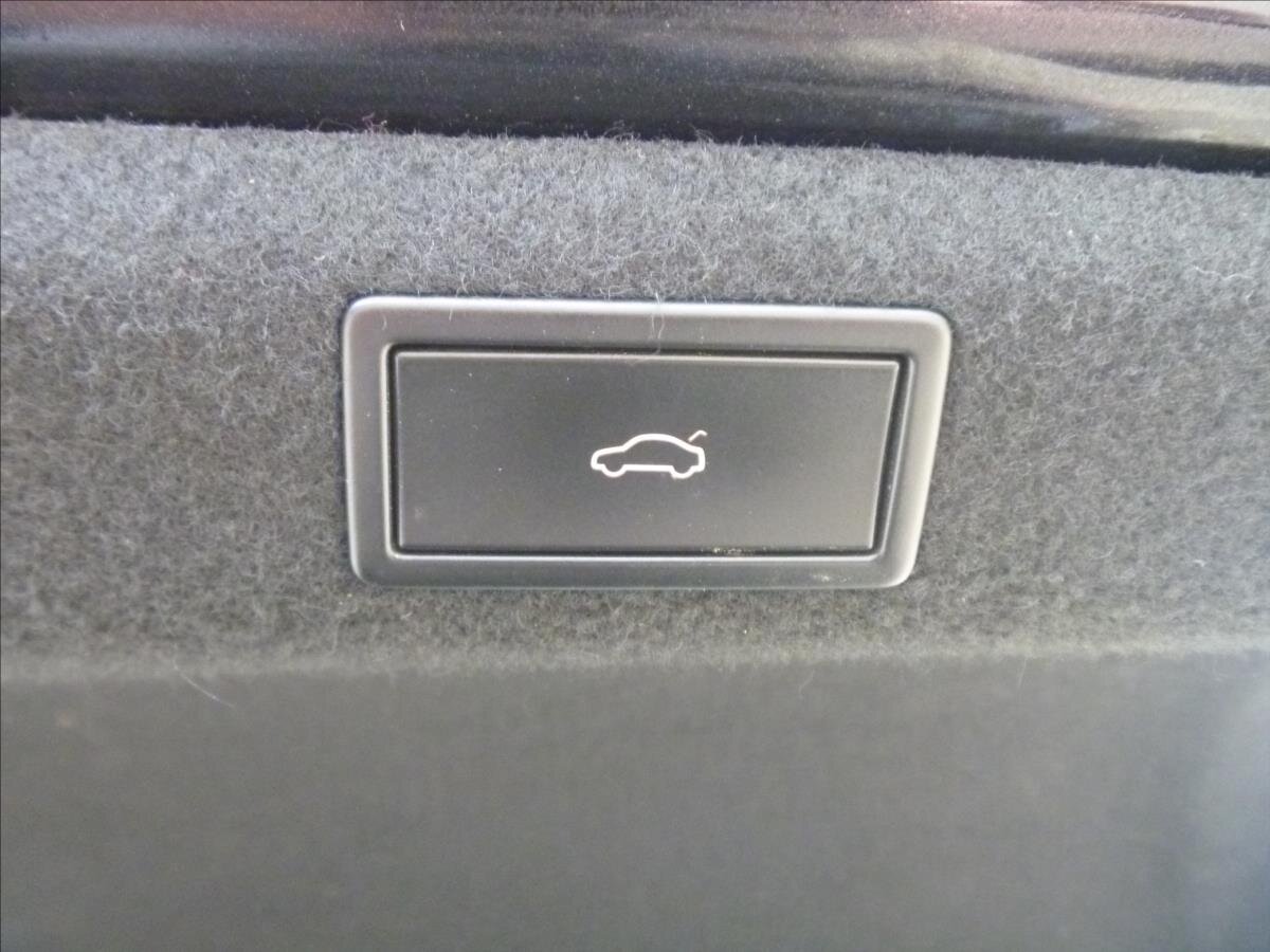 Škoda Superb Liftback 2,0 l 140 kw