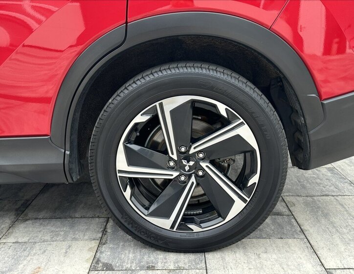 Mitsubishi Eclipse Cross SUV / Terénní 2,4 l 138 kw