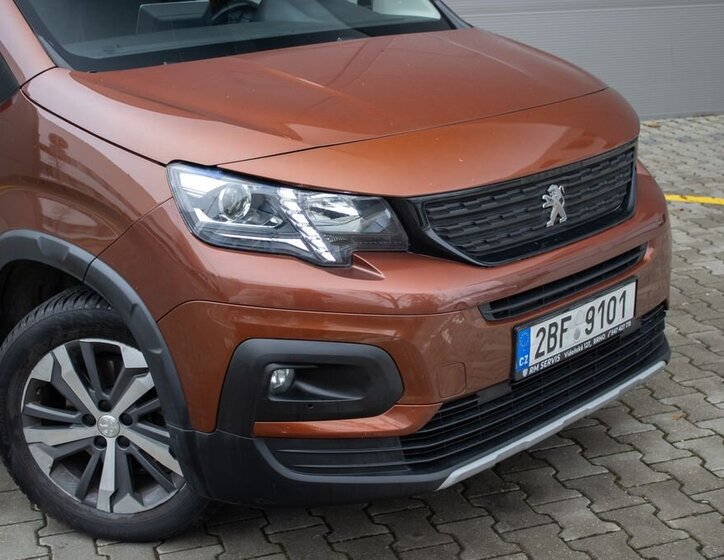 Peugeot Rifter VAN-Minibus 1,5 l 96 kw