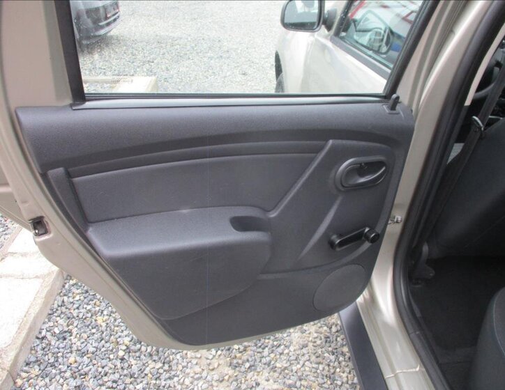 Dacia Duster SUV 1,6 l 77 kw