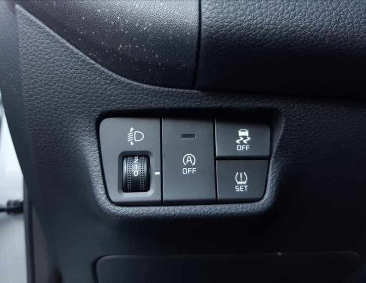 KIA Stonic SUV / Terénní 998,0 74 kw