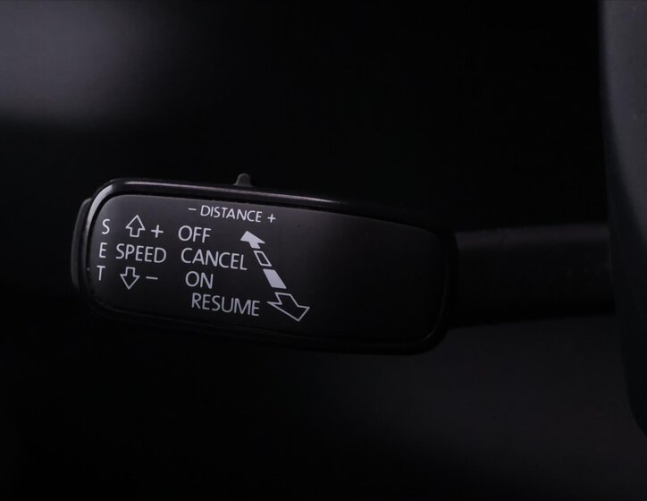 Škoda Karoq SUV 1,5 l 110 kw