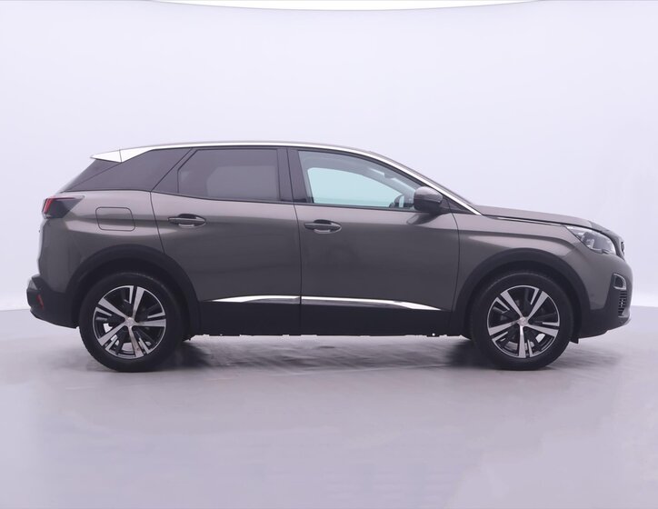 Peugeot 3008 SUV 1,2 l 96 kw